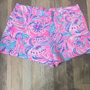 Lilly Pulitzer pull on shorts